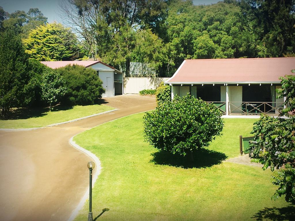 Karri Forest Motel Pemberton Exterior photo