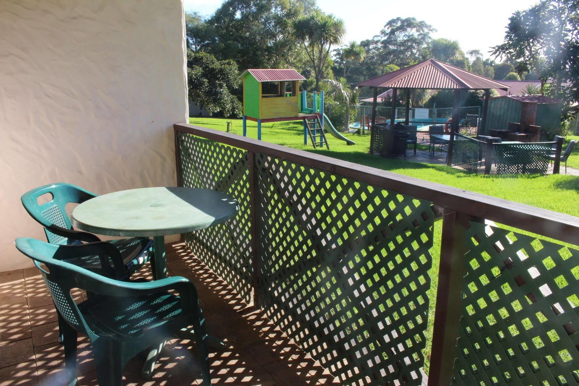 Karri Forest Motel Pemberton Exterior photo