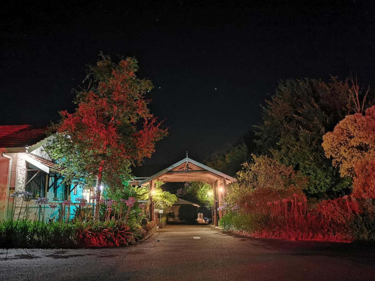 Karri Forest Motel Pemberton Exterior photo